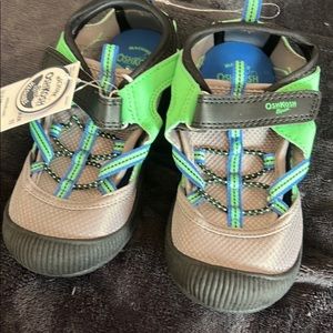 OshKosh Size 11 Boys Sandals